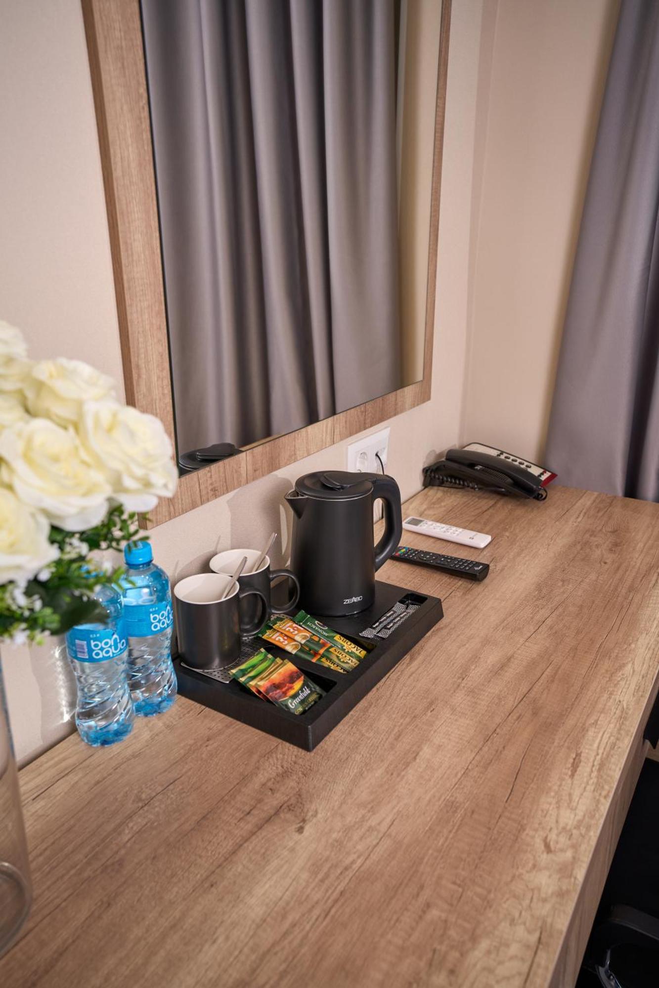 Crown Hotel Bishkek Luaran gambar